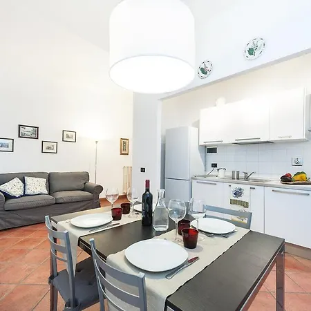 Santissima Annunziata Apartamento